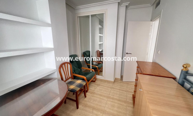 Sale - Apartment / flat - Guardamar del Segura