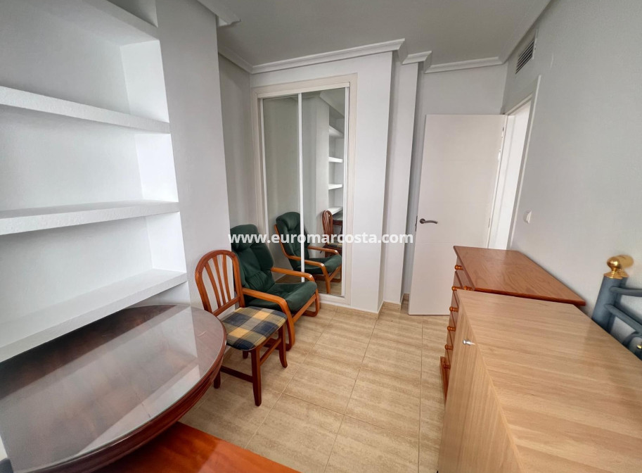 Sale - Apartment / flat - Guardamar del Segura