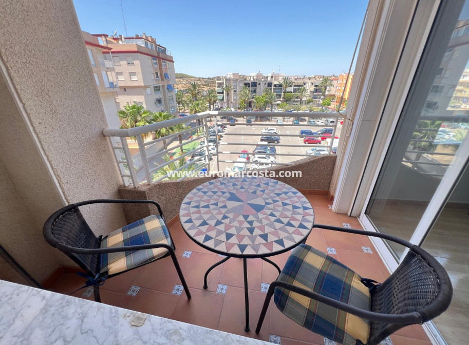 Sale - Apartment / flat - Guardamar del Segura
