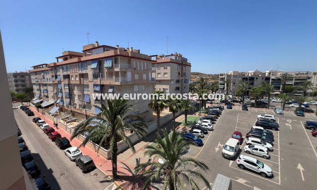 Sale - Apartment / flat - Guardamar del Segura