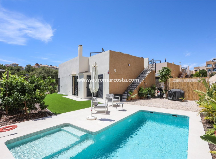 Sale - Chalet - Orihuela Costa
