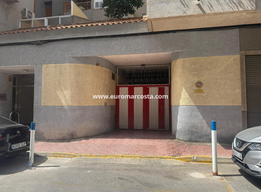 Objekte zum Wiederverkauf - Garaje - Torrevieja - TORREVIEJA