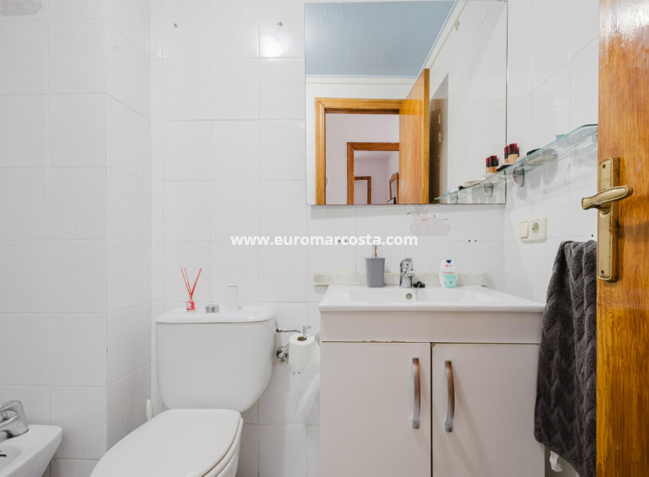 Venta - Apartamento / piso - Torrevieja - TORREVIEJA