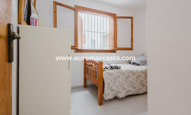 Venta - Apartamento / piso - Torrevieja - TORREVIEJA
