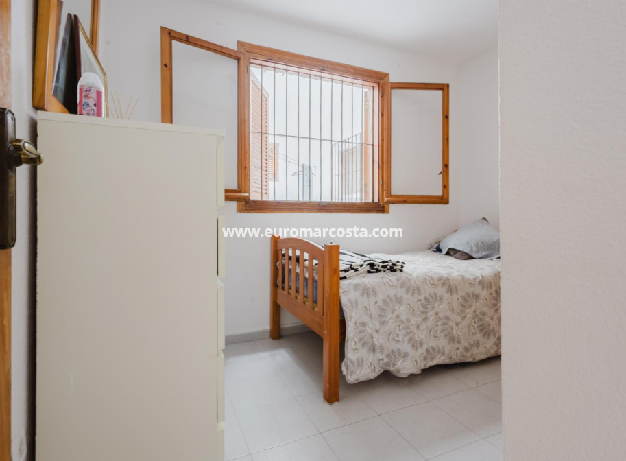 Venta - Apartamento / piso - Torrevieja - TORREVIEJA