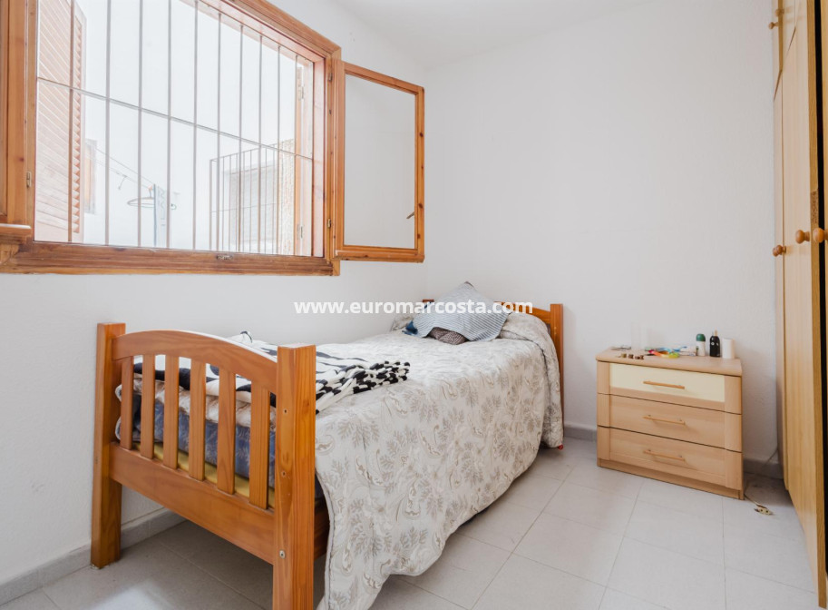 Venta - Apartamento / piso - Torrevieja - TORREVIEJA