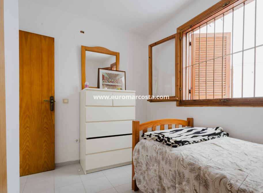 Venta - Apartamento / piso - Torrevieja - TORREVIEJA