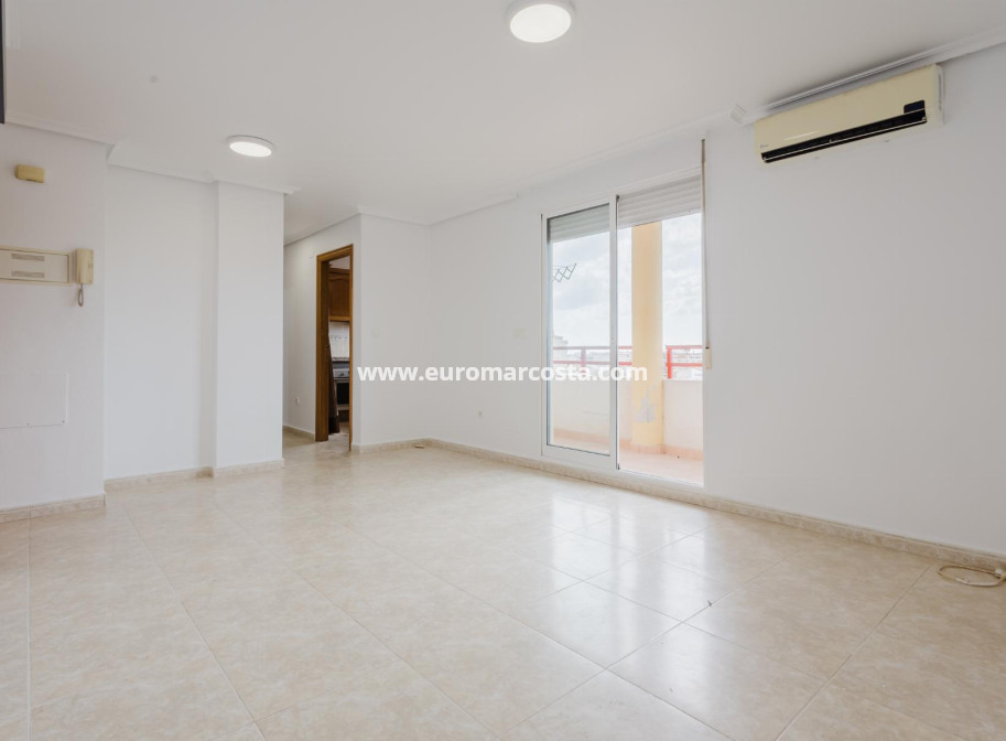Venta - Apartamento / piso - Torrevieja - TORREVIEJA