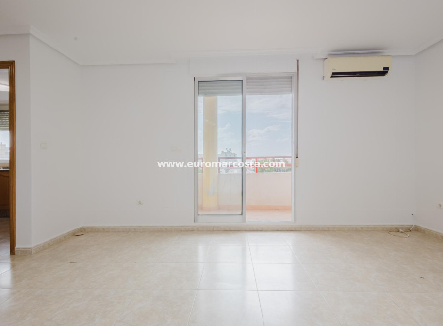Venta - Apartamento / piso - Torrevieja - TORREVIEJA