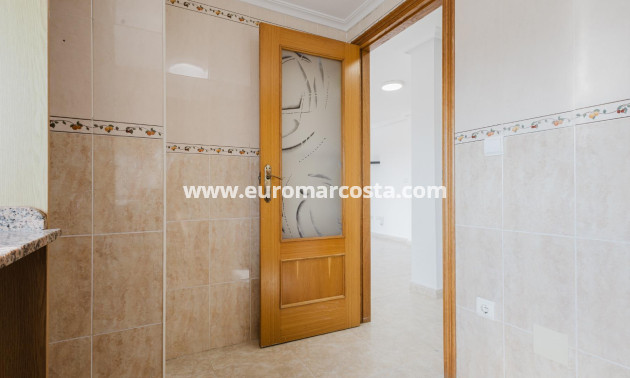 Venta - Apartamento / piso - Torrevieja - TORREVIEJA