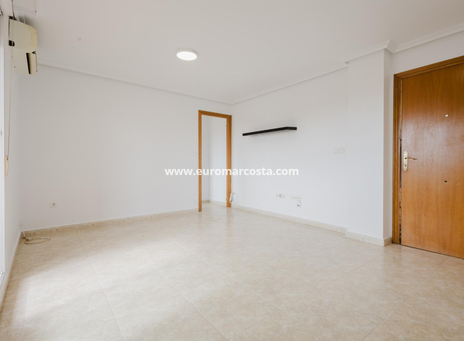 Venta - Apartamento / piso - Torrevieja - TORREVIEJA