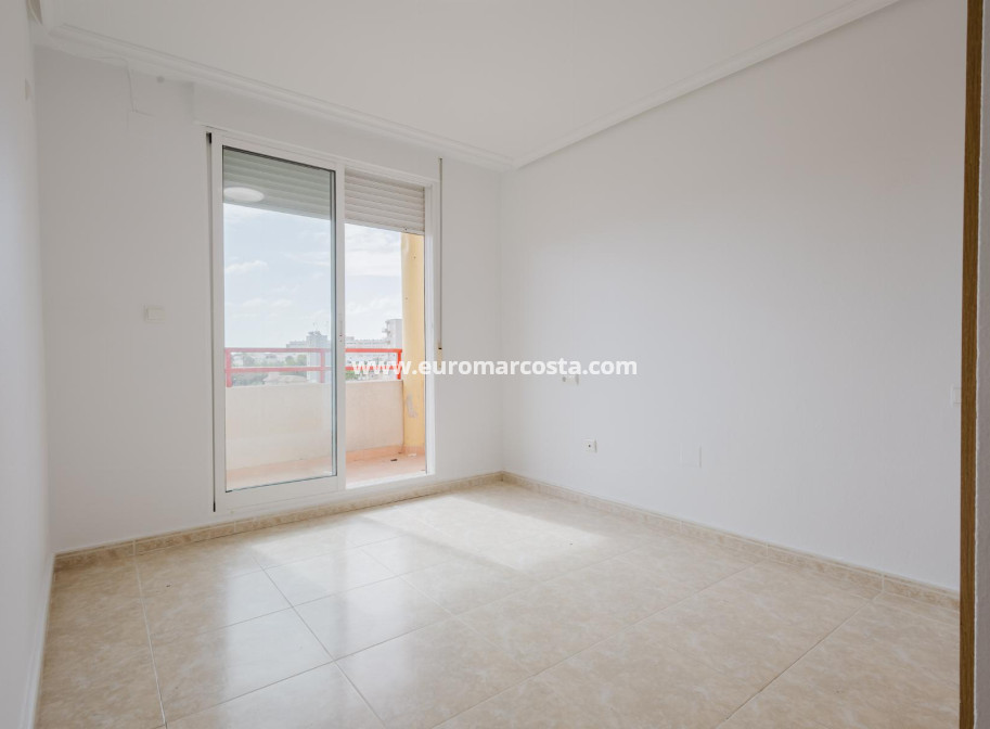 Venta - Apartamento / piso - Torrevieja - TORREVIEJA