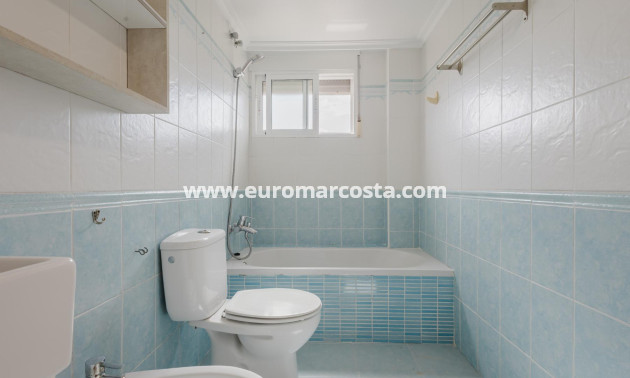 Venta - Apartamento / piso - Torrevieja - TORREVIEJA