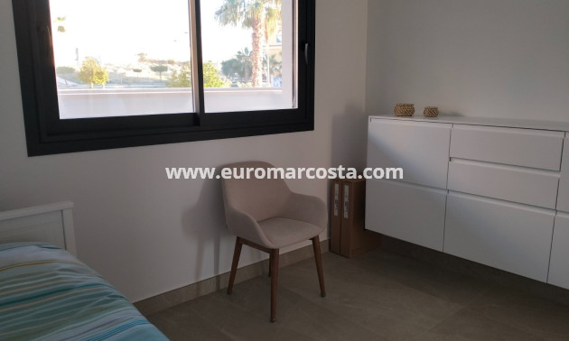 Sale - Apartment / flat - Benijofar