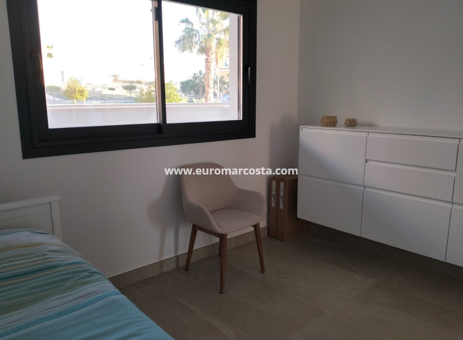 Sale - Apartment / flat - Benijofar