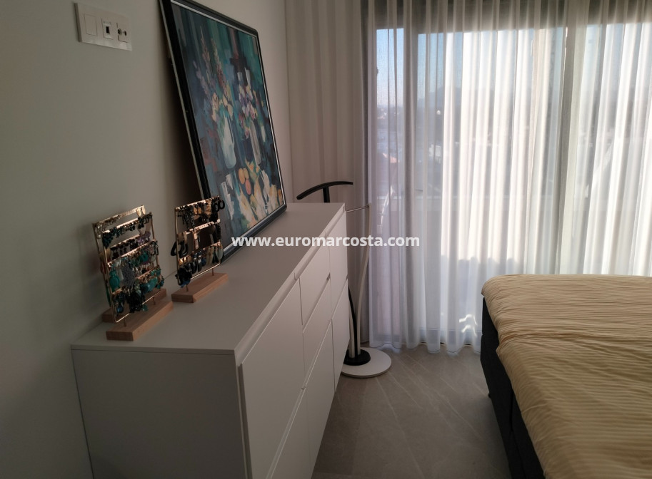 Sale - Apartment / flat - Benijofar