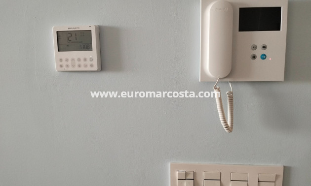 Sale - Apartment / flat - Benijofar