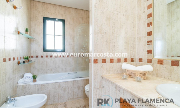 Sale - Villa - Orihuela Costa
