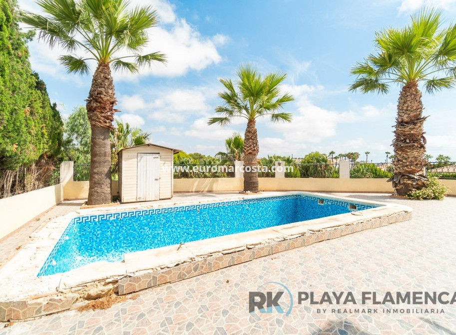 Sale - Villa - Orihuela Costa