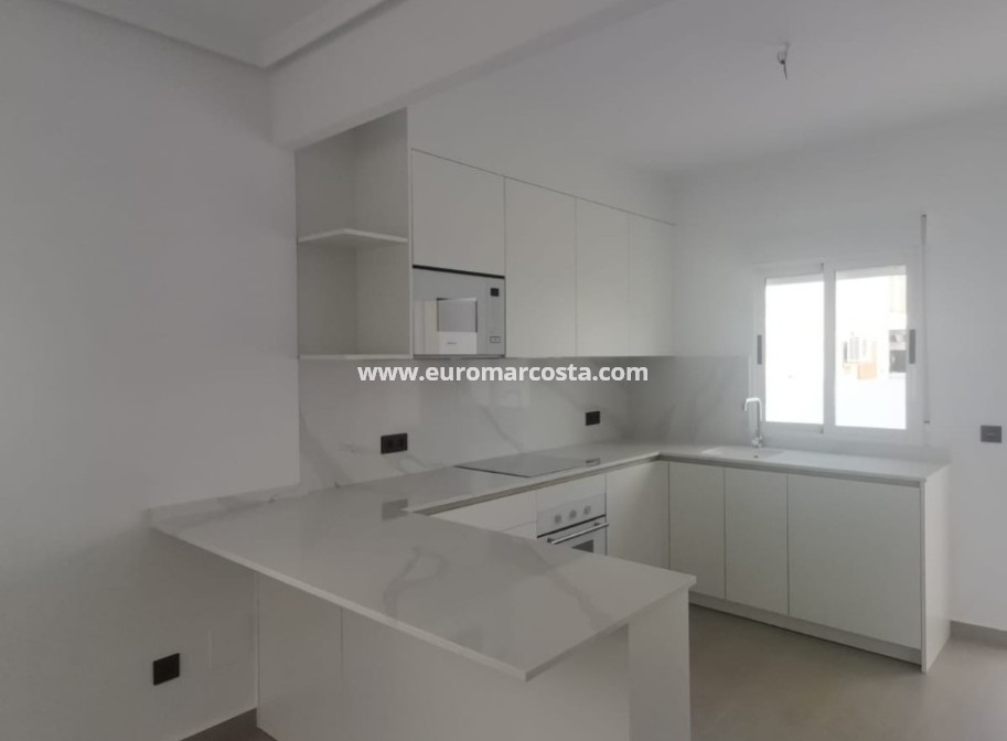 Sale - Villa - Orihuela