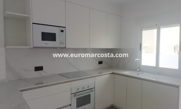 Sale - Villa - Orihuela