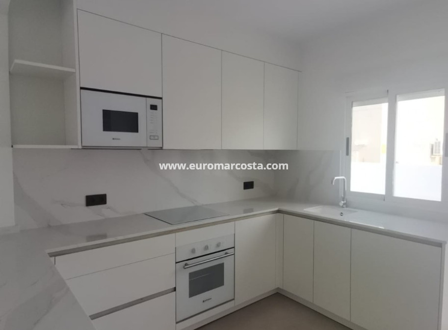 Sale - Villa - Orihuela