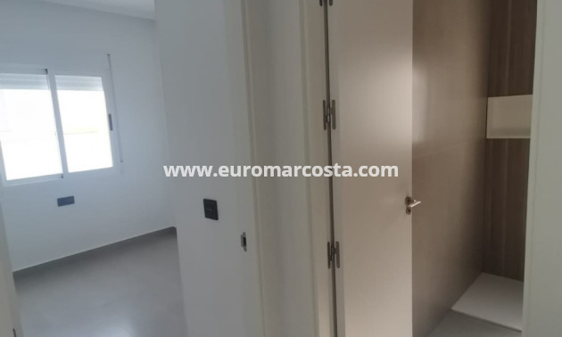 Sale - Villa - Orihuela