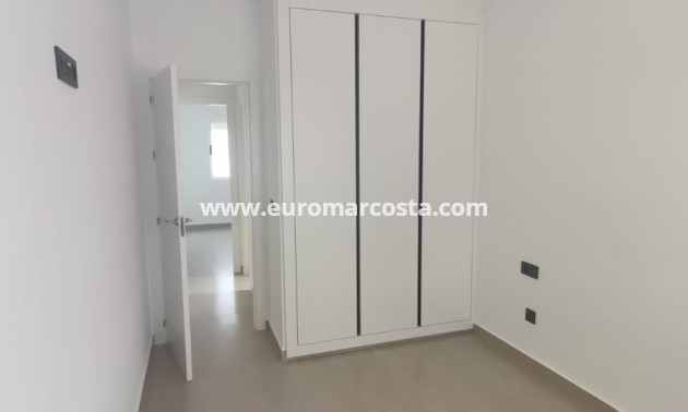 Sale - Villa - Orihuela