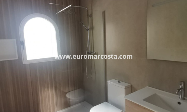 Sale - Villa - Orihuela