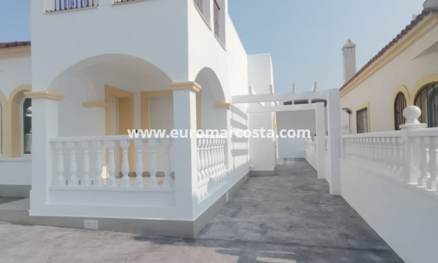Sale - Villa - Orihuela