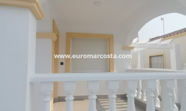 Sale - Villa - Orihuela