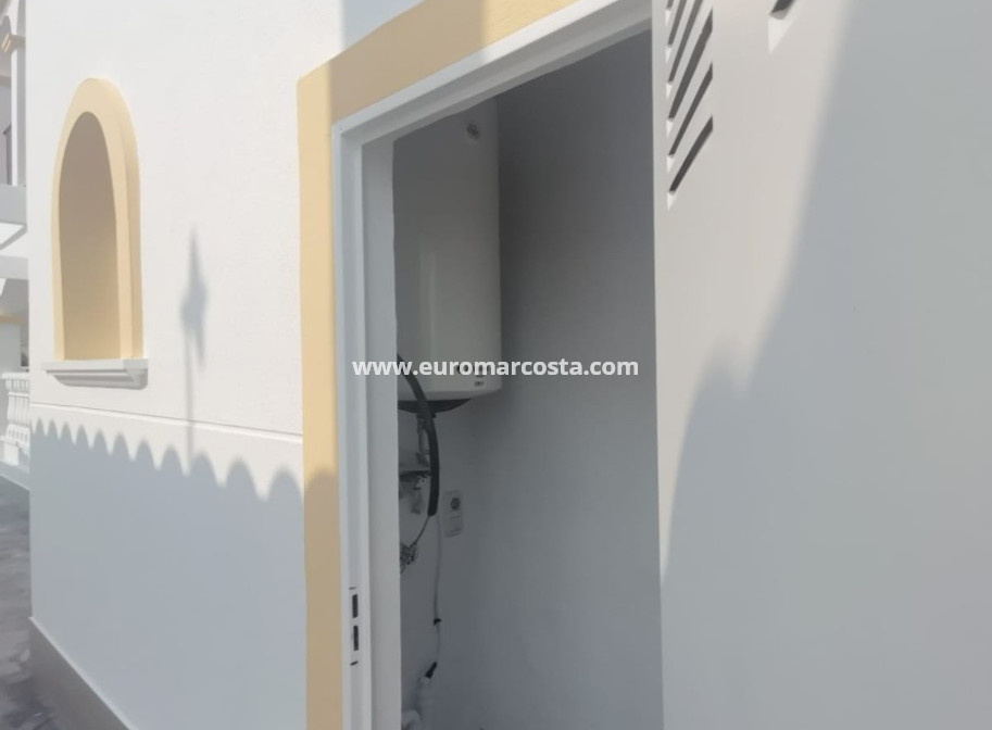 Sale - Villa - Orihuela