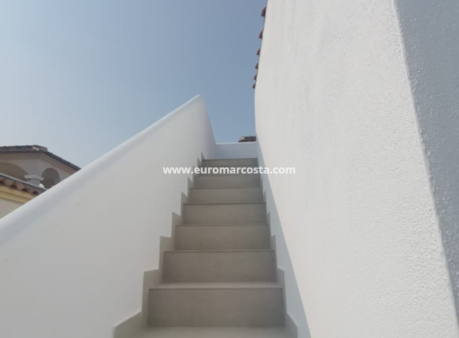 Sale - Villa - Orihuela