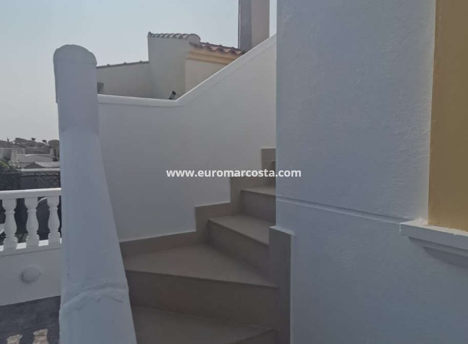 Sale - Villa - Orihuela