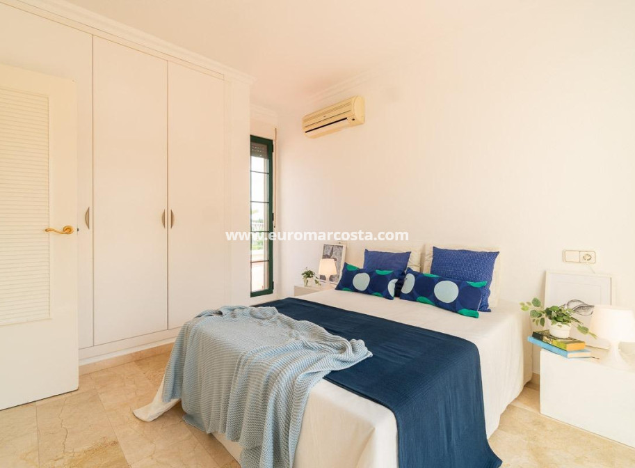 Sale - Villa - Orihuela Costa