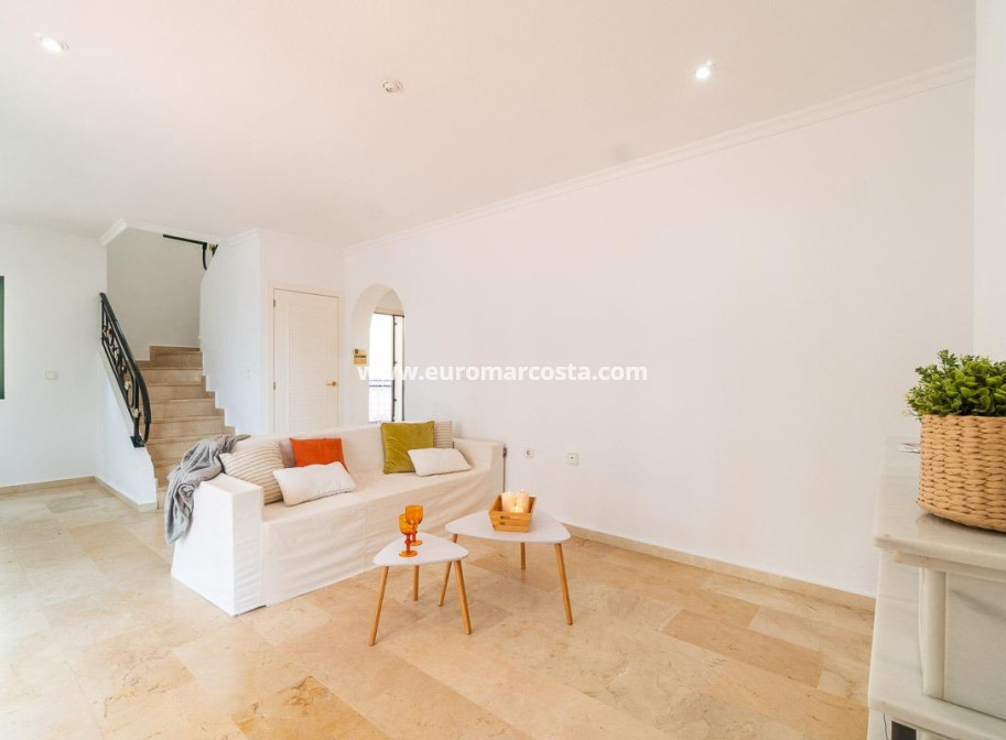 Sale - Villa - Orihuela Costa