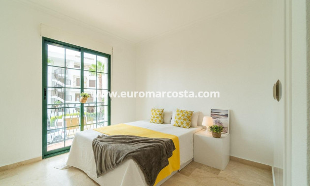 Sale - Villa - Orihuela Costa