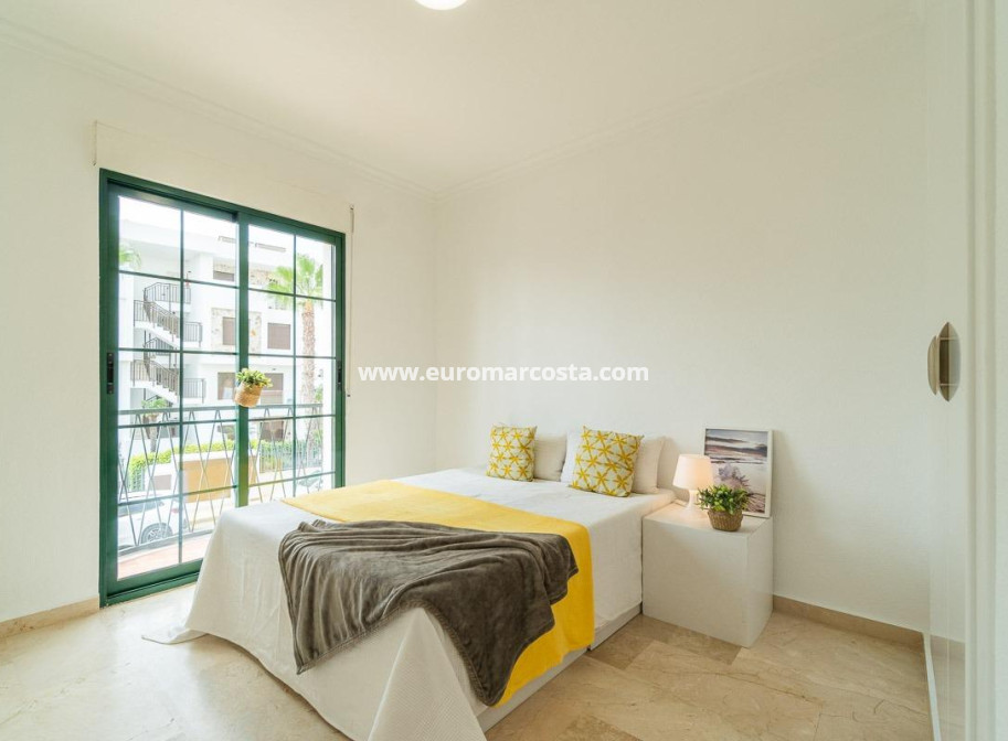 Sale - Villa - Orihuela Costa