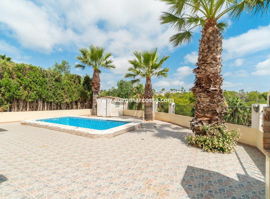 Sale - Villa - Orihuela Costa