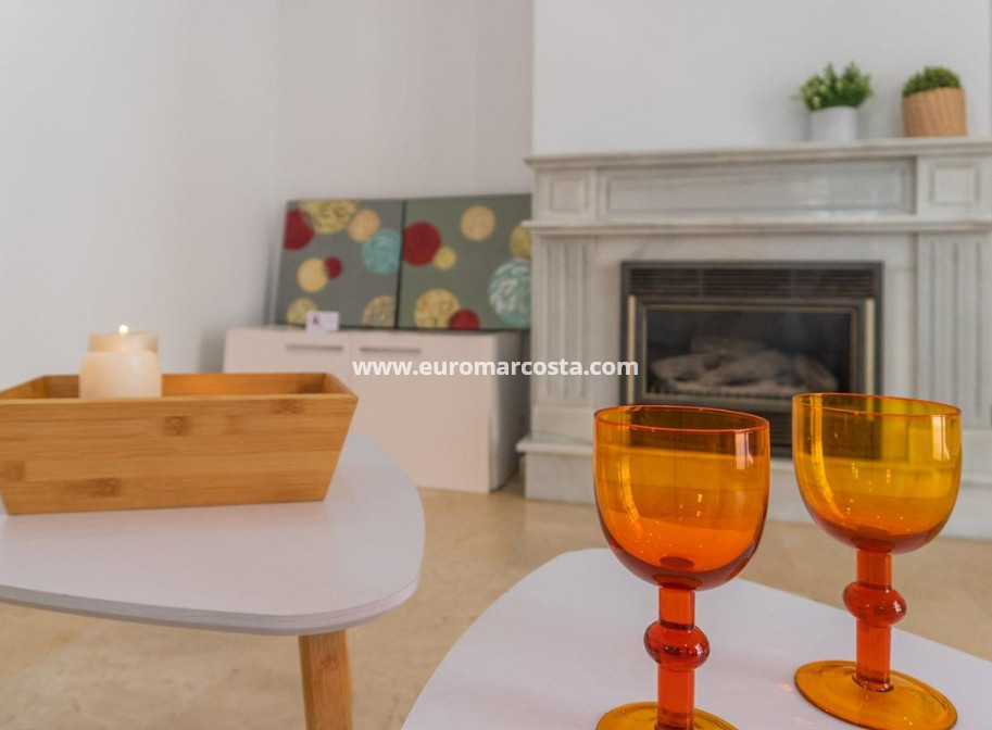 Sale - Villa - Orihuela Costa