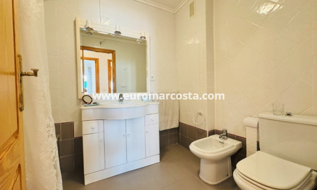 Objekte zum Wiederverkauf - Wohnung - La Mata