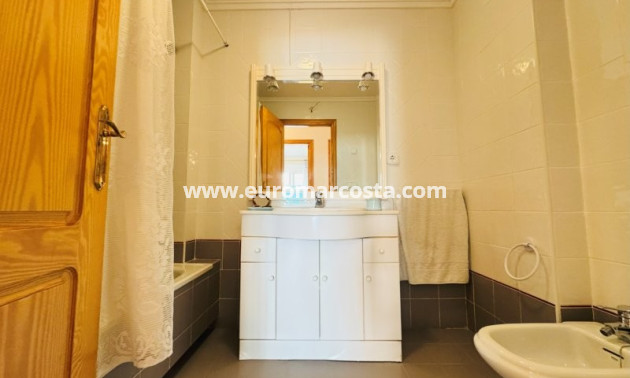 Objekte zum Wiederverkauf - Wohnung - La Mata