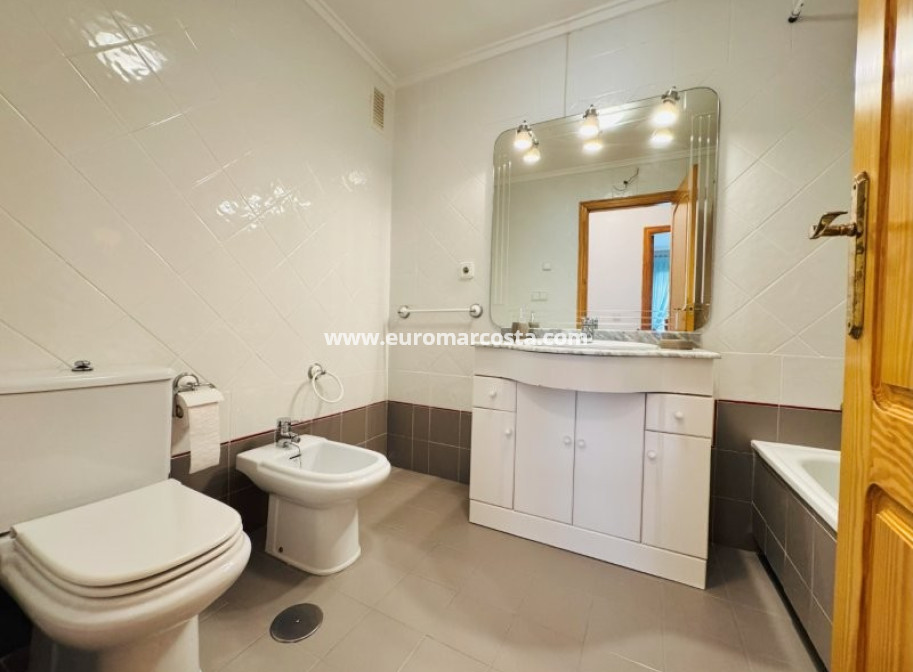 Objekte zum Wiederverkauf - Wohnung - La Mata