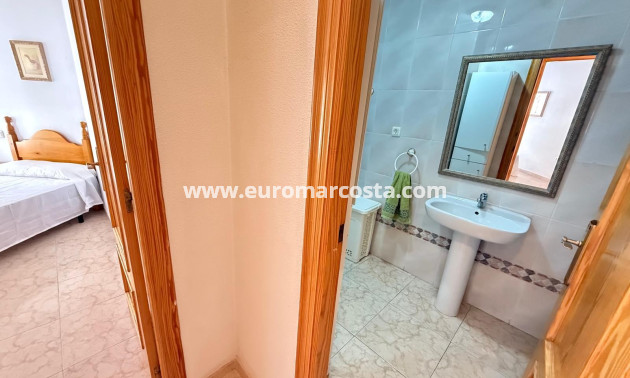 Sale - Apartment / flat - Guardamar del Segura