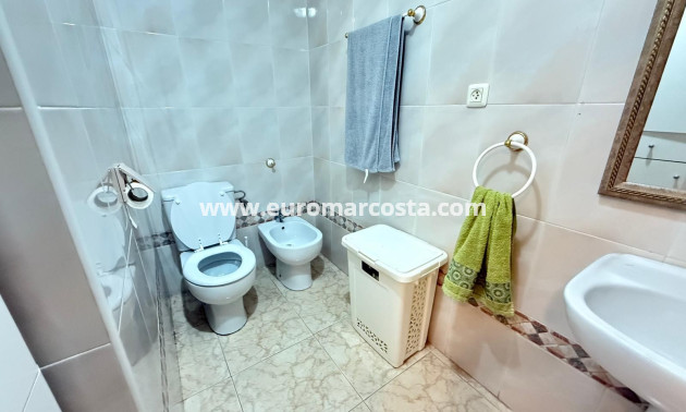 Sale - Apartment / flat - Guardamar del Segura