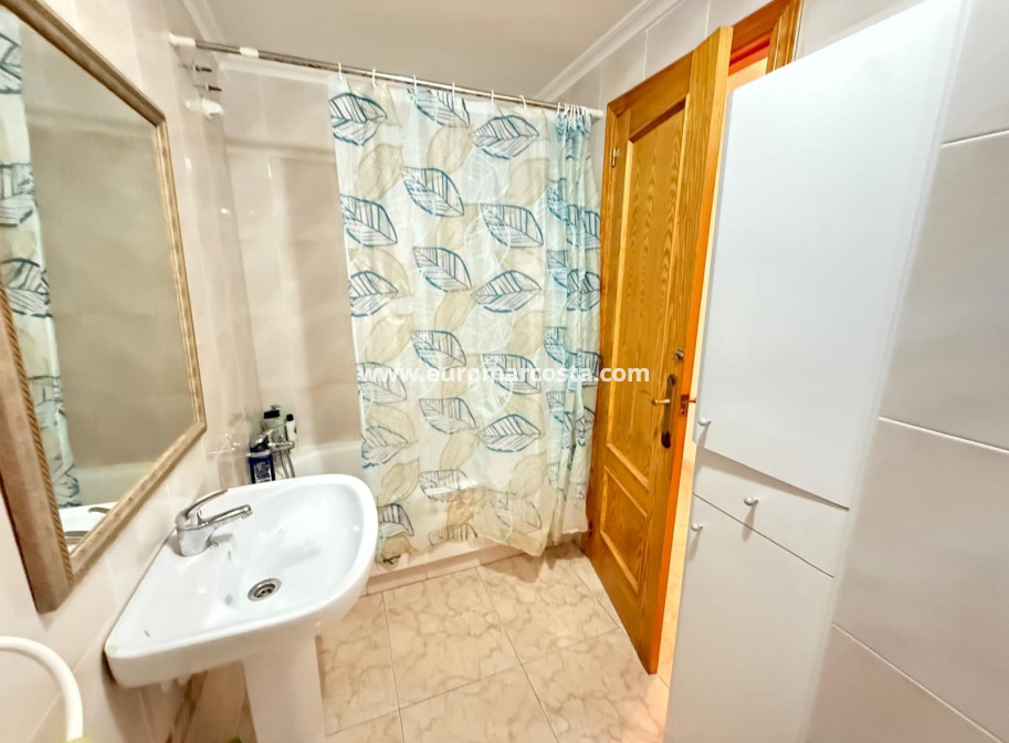 Sale - Apartment / flat - Guardamar del Segura