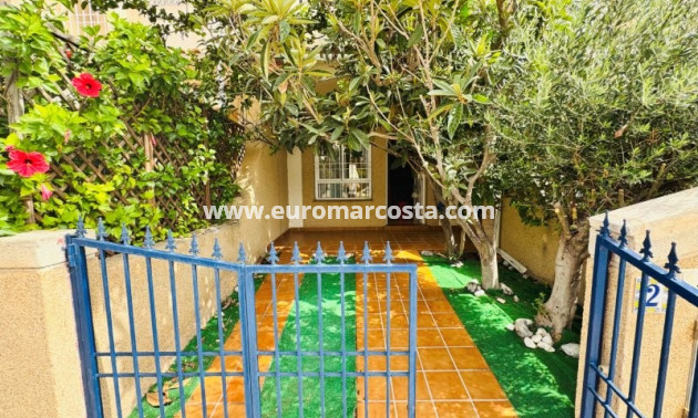 Venta - Adosado - Torrevieja - TORREVIEJA