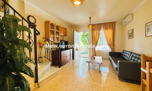 Venta - Adosado - Torrevieja - TORREVIEJA