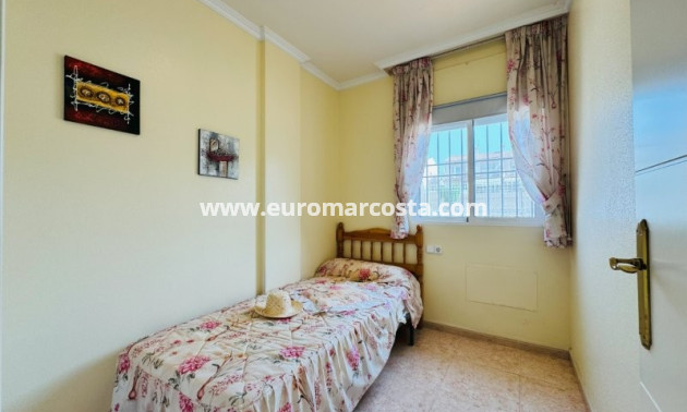 Venta - Adosado - Torrevieja - TORREVIEJA