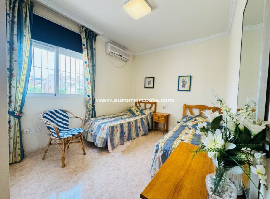 Venta - Adosado - Torrevieja - TORREVIEJA